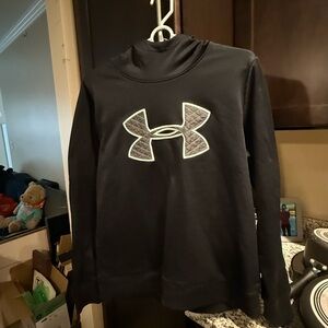 Under Armour Black and Gray Quilted Logo hoodie
